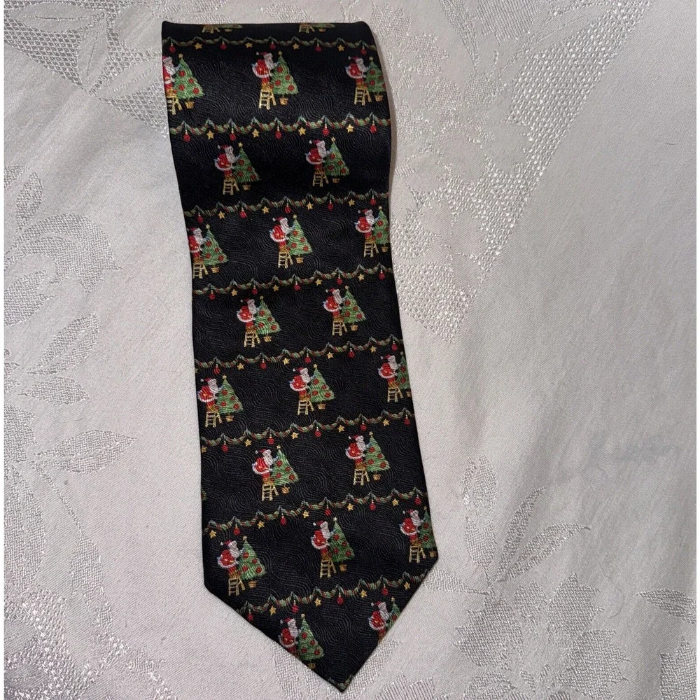 Jos. A. Bank Christmas Necktie Santa Decorating Tree Black 100% Silk Made in USA